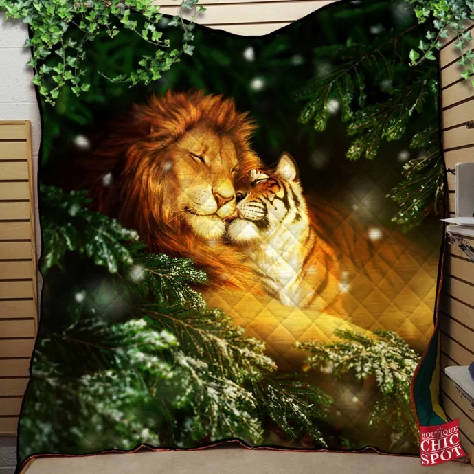 Lion And Tiger Quilt Blanket