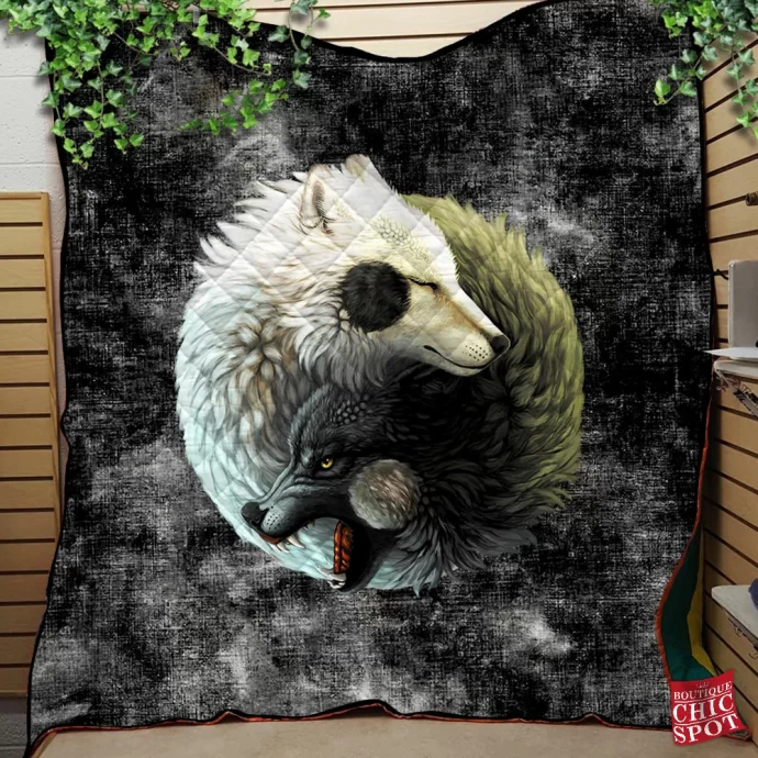 Yin Yang Wolves Quilt Blanket