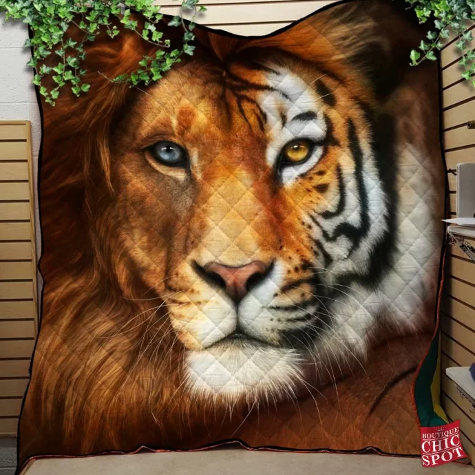 Lion And Tiger Quilt Blanket